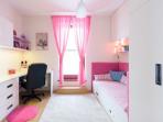 kamar-pink.jpg