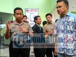 kapolda-kaltim-irjen-pol-safaruddin-kiri-bersama-walikota-samarinda_20161113_160531.jpg