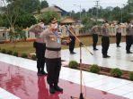 kapolres-berau-akbp-edy-setyanto-erning-memimpin-upacara.jpg
