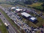 kapolri-imbau-pemudik-jangan-paksakan-harus-kembali-ke-jakarta-bareng-19-20-juni_20180616_085749.jpg