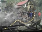 kebakaran-desa-muara-bengkal-ilir_20180118_172619.jpg