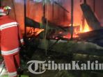 kebakaran-di-jalan-aw-syahranie_20170103_221842.jpg