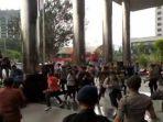 kerusuhan-di-gedung-kpk.jpg