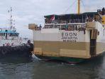 km-egon-berlabuh-di-pelabuhan-lok-tuan-bontang-t.jpg