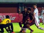 laga-semi-final-leg-pertama-piala-menpora-2021-2404.jpg