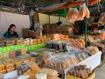 lokasi-penjualan-kue-kering-di-berau-berada-di-jalan-sa-maulana-pedagang.jpg