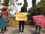 mahasiswa-tolak-otsus-04.jpg