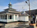 masjid-tua-keraton-ramai-dikunjungi-tiap-ramadhan.jpg