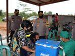 menggencarkan-program-pemberian-vaksin.jpg