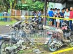 motor-terbakar-depan-gereja_20161113_132133.jpg