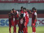 para-pemain-persija-jakarta-merayakan-gol-ke-gawang-persib-bandung.jpg
