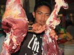 pedagang-daging-sapi_20150617_231638.jpg