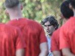 pelatih-bali-united-stefano-cugurra-teco.jpg