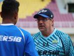 pelatih-persib-bandung-robert-rene-alberts-27022020.jpg