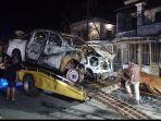 penderekan-barang-bukti-puing-Toyota-Hilux-KT-8502-NN.jpg