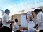 penghitungan-suara-di-tps-17-di-dekat-markas-fpi_20170216_084840.jpg