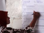 penghitungan-surat-suara-pilkada-dki-jakarta-di-tps-27-kebagusan_20170221_233642.jpg