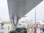 penumpang-pesawat-di-bandara-samarinda.jpg
