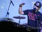 personel-grup-band-jamrud-vokalis-krisyanto.jpg