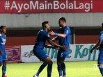 pss-sleman-vs-persib-bandung-19042021.jpg