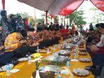 ribuan-orang-memadati-jalan-depan-museum-mulawarman-kamis-29-september-2022.jpg