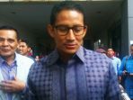 sandiaga-uno-batik_20170803_165516.jpg