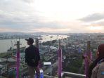 sensasi-kuliner-restoran-tertinggi-sky-house-hotel-mercure-samarinda-001.jpg<pf>sensasi-kuliner-restoran-tertinggi-sky-house-hotel-mercure-samarinda-002.jpg<pf>sensasi-kuliner-restoran-tertinggi-sky-house-hotel-mercure-samarinda-004.jpg<pf>karyawati-sky-house-hotel-mercure-samarinda-melayani-tamu.jpg<pf>karyawati-restoran-sky-house-melayani-tamu.jpg<pf>menu-steak-fritatta-spanish-omellete-sky-house-hotel-mercure.jpg