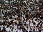 shalat-idul-fitri-di-istiqlal_20170209_080621.jpg