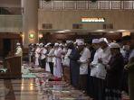 sholat-isya-di-samarinda.jpg