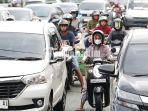 suasana-kemacetan-di-penyangga-ikn-nusantara-dan-solusinya_01.jpg<pf>suasana-kemacetan-di-penyangga-ikn-nusantara-dan-solusinya_02.jpg<pf>suasana-kemacetan-di-penyangga-ikn-nusantara-dan-solusinya_03.jpg<pf>suasana-kemacetan-di-penyangga-ikn-nusantara-dan-solusinya_04.jpg<pf>suasana-kemacetan-di-penyangga-ikn-nusantara-dan-solusinya_05.jpg