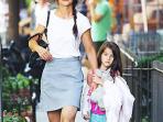 suri-dan-katie.jpg