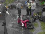 tabrakan-di-simpang-empat-jalan-kolonel-soetadji_20160215_170151.jpg