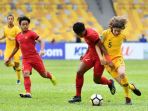 timnas-u-16-indonesia-berhadapan-dengan-australia_20181001_195734.jpg