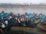 warga-desa-jantur-muara-muntai_20180822_092536.jpg