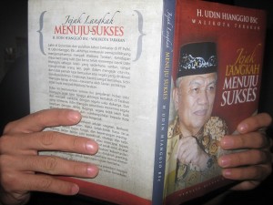 Walikota Tarakan Luncurkan Buku