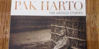buku_soeharto.jpg