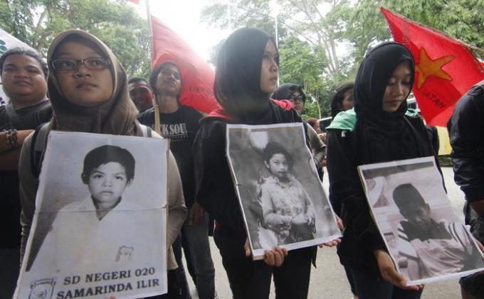 Foto Para Bocah Malang Ini untuk Mengingatkan Pemimpin Samarinda - _Demo_GSM_02_NEVRIANTO_HP.jpg