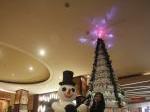 Pohon Natal Unik di Aston Samarinda