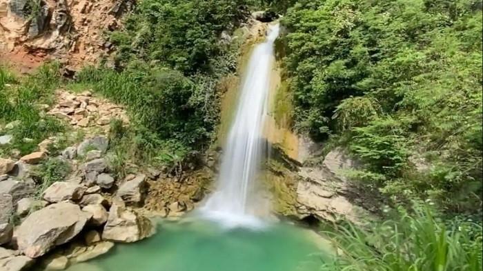 Wisata NTT, Pesona Air Terjun Oenitas, Peramta Tersembunyi  di Timor Tengah Selatan NTT