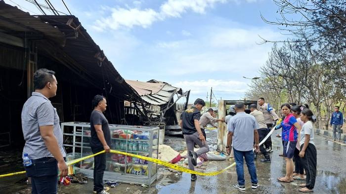 Kebakaran Hebat di Kelurahan Lasiana, Total Kerugian Diperkirakan Miliaran Rupiah