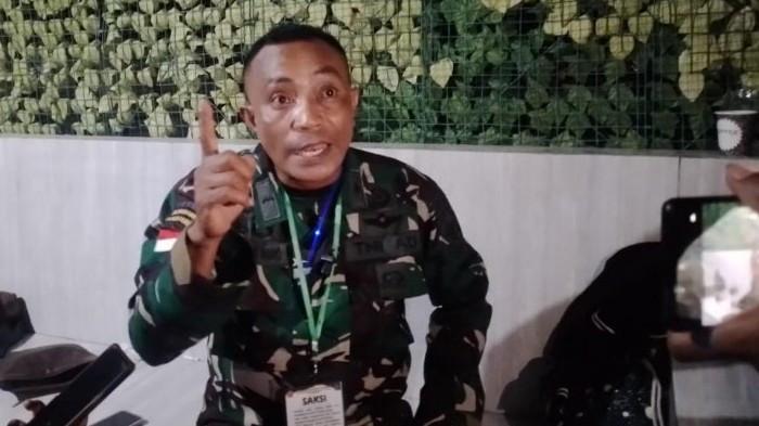 AYAH LUCKY - Ayah almarhum Prada Lucky Chepril Saputra Namo, Pelda (Peltu) Christian Namo,