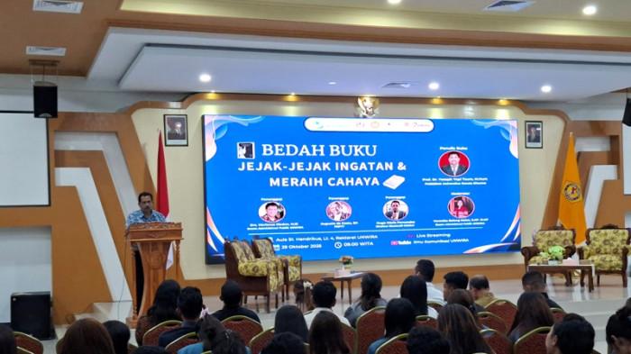 Unwira Kupang Gelar Bedah Buku Karya Prof. Yoseph Yapi Taum