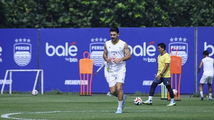 Bek Persib Frans Putros Tinggalkan Indonesia Pulang ke Kampung Halamannya di Irak