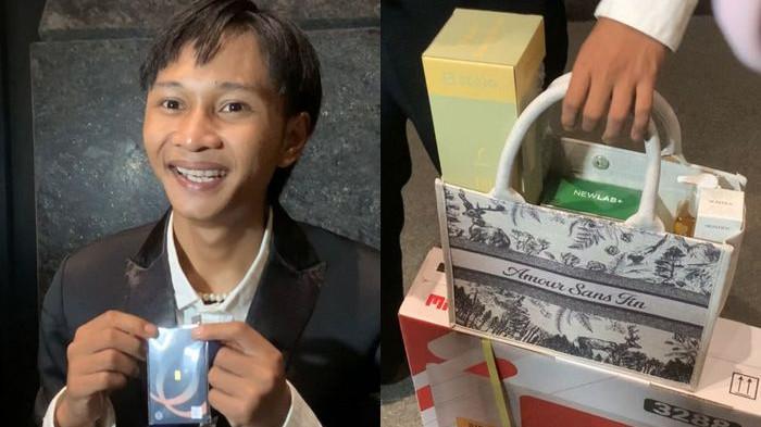 Fajar Sadboy tunjukkan souvenir pernikahan Amanda Manopo dan Kenny Austin