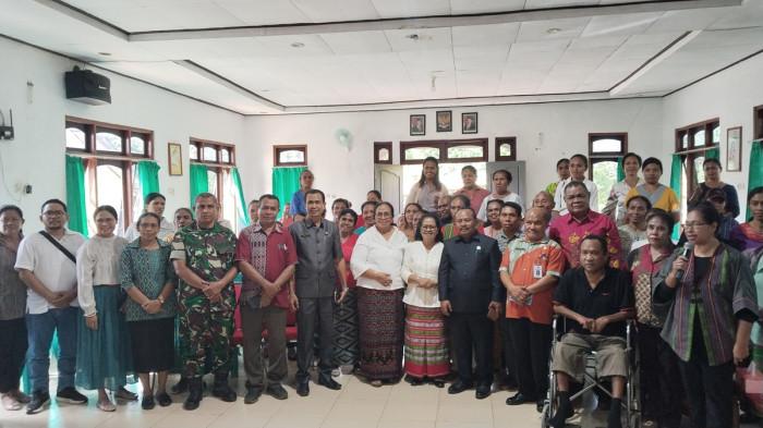 Foto bersama para pemangku kepentingan saat launcing 16 HAKTP dan Catahu Yayasan  SSP