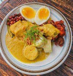 Resep Makanan, Opor Ayam Tanpa Santan dan Sambal Ati Ampela, Lebih Sehat Gak Kalah Lezat