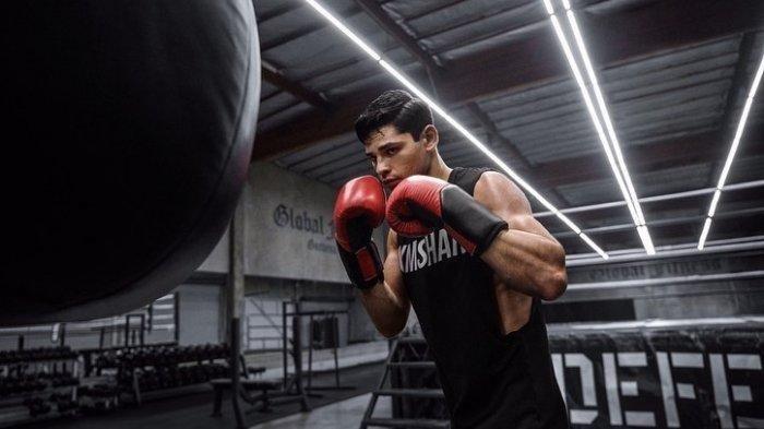 Jadwal Tinju Dunia, Ryan Garcia dan Rukiya Anpo Saling Dorong Saat Konferensi Pers