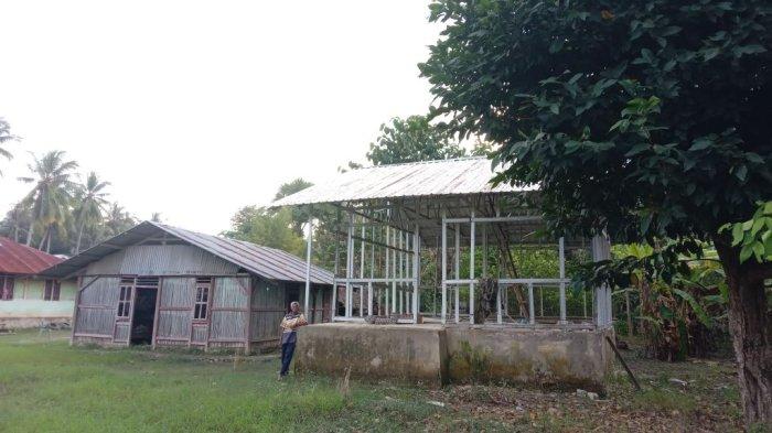 Tim Monitoring Proyek Rumah Bantuan Seroja di Kabupaten Malaka