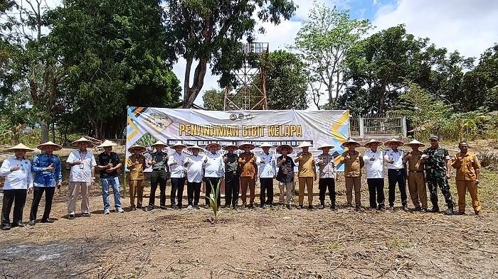 Lapas dan Imigrasi Atambua Tanam 500 Bibit Kelapa, Dukung Program Ketahanan Pangan Nasional