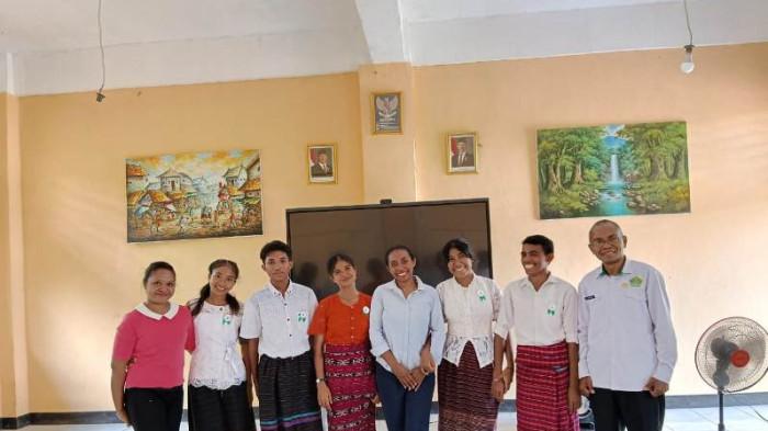 Lomba Baca Puisi Warnai Perayaan Bulan Bahasa dan Sastra di SKO San Bernardino Lembata